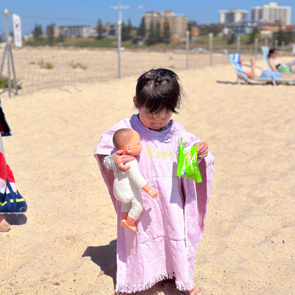 
                  
                    PERSONALISED | KIDS HOODED BEACH TOWEL (PINK)
                  
                